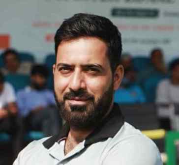 Dr.Yawar Manzoor (PT)